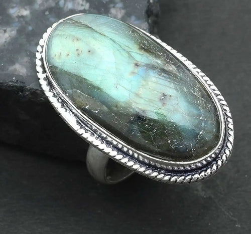 Labradorite Ring in Silver